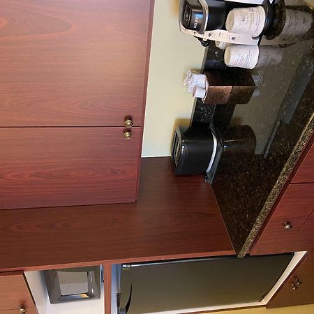 Best Western Plus Grand-Sault Hotel & Suites Экстерьер фото