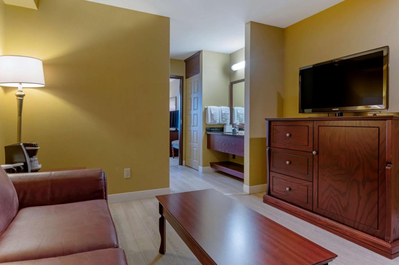 Best Western Plus Grand-Sault Hotel & Suites Экстерьер фото