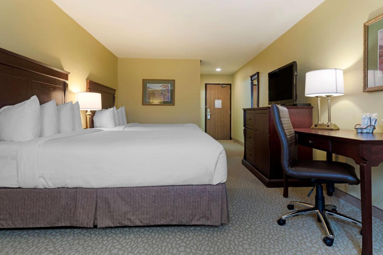 Best Western Plus Grand-Sault Hotel & Suites Экстерьер фото