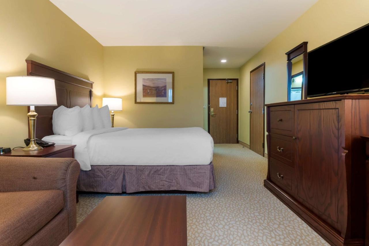 Best Western Plus Grand-Sault Hotel & Suites Экстерьер фото
