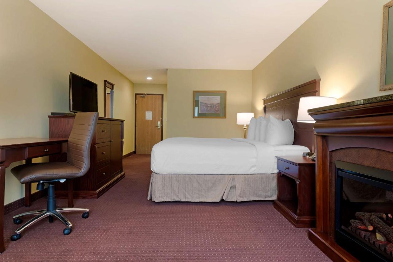 Best Western Plus Grand-Sault Hotel & Suites Экстерьер фото