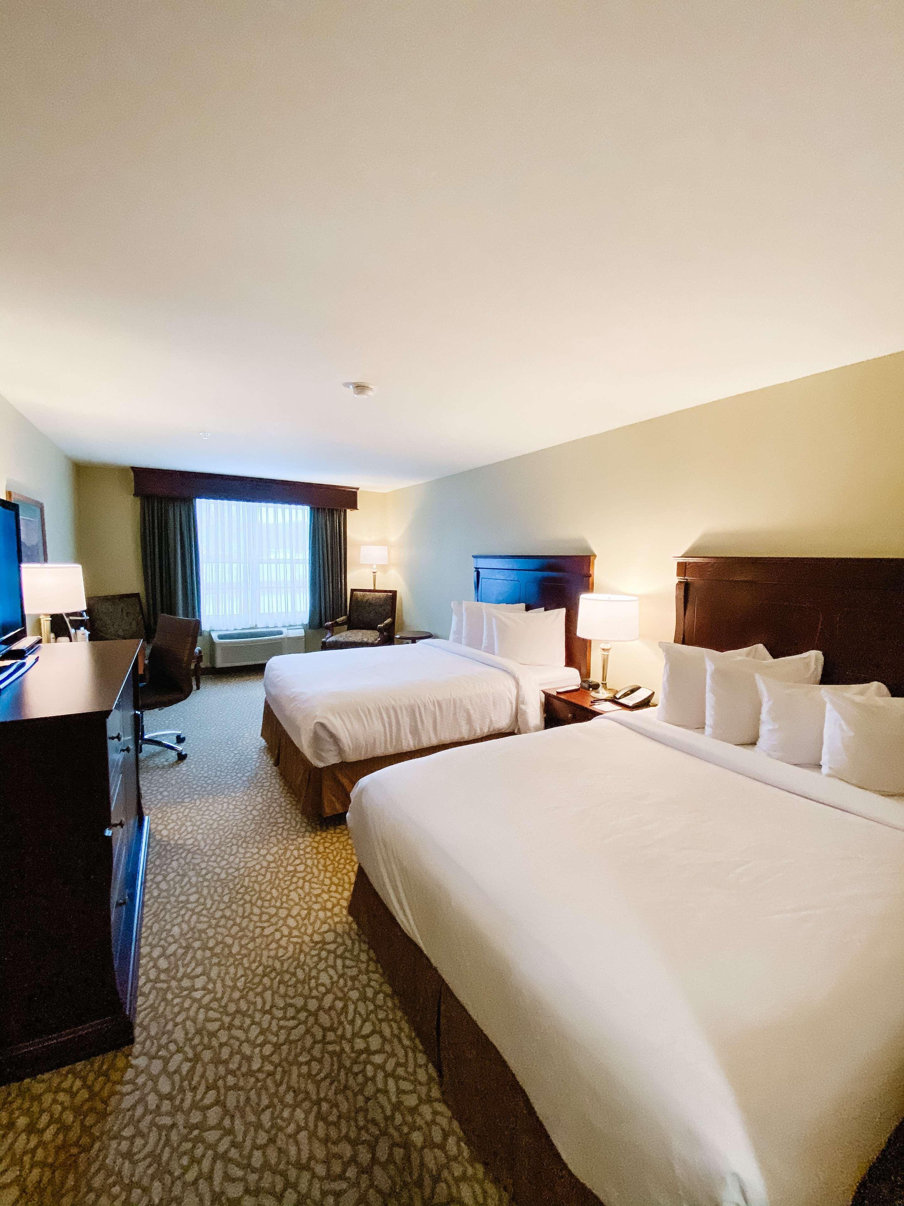 Best Western Plus Grand-Sault Hotel & Suites Экстерьер фото