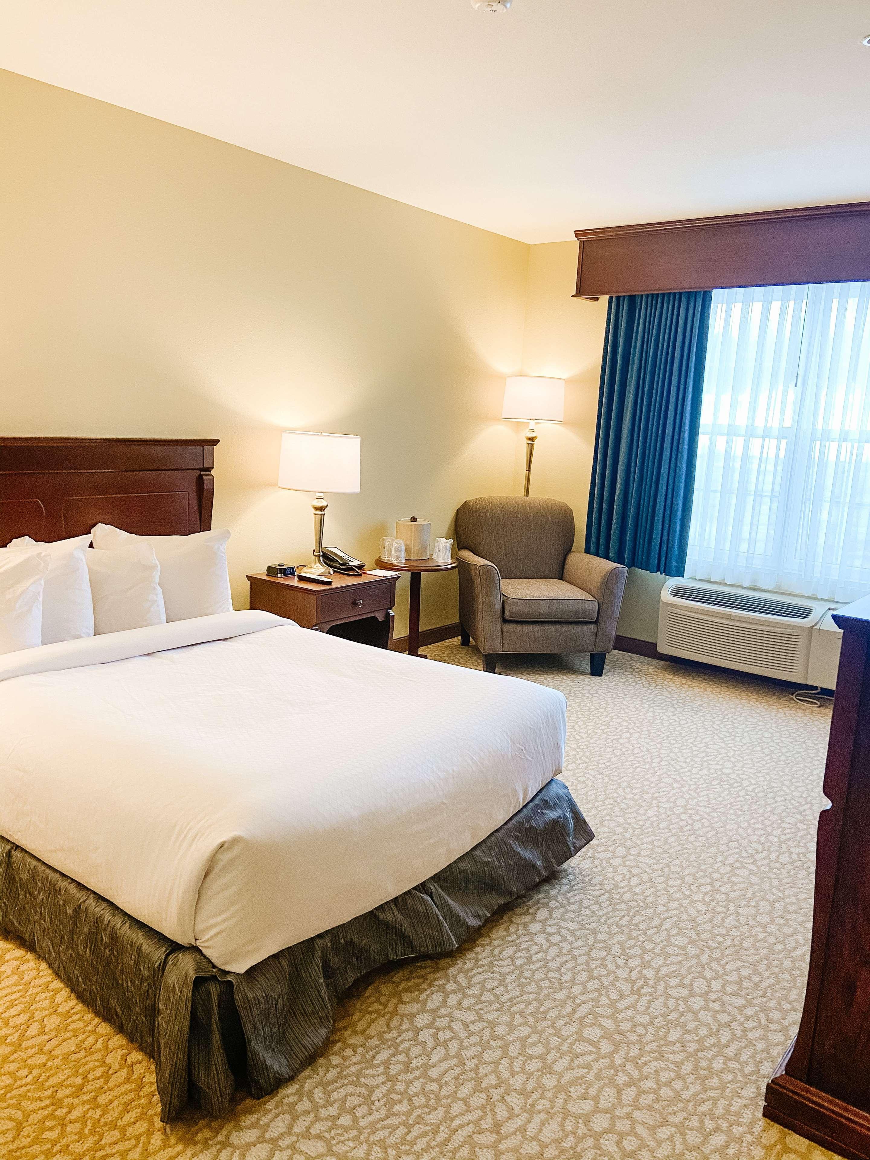 Best Western Plus Grand-Sault Hotel & Suites Экстерьер фото