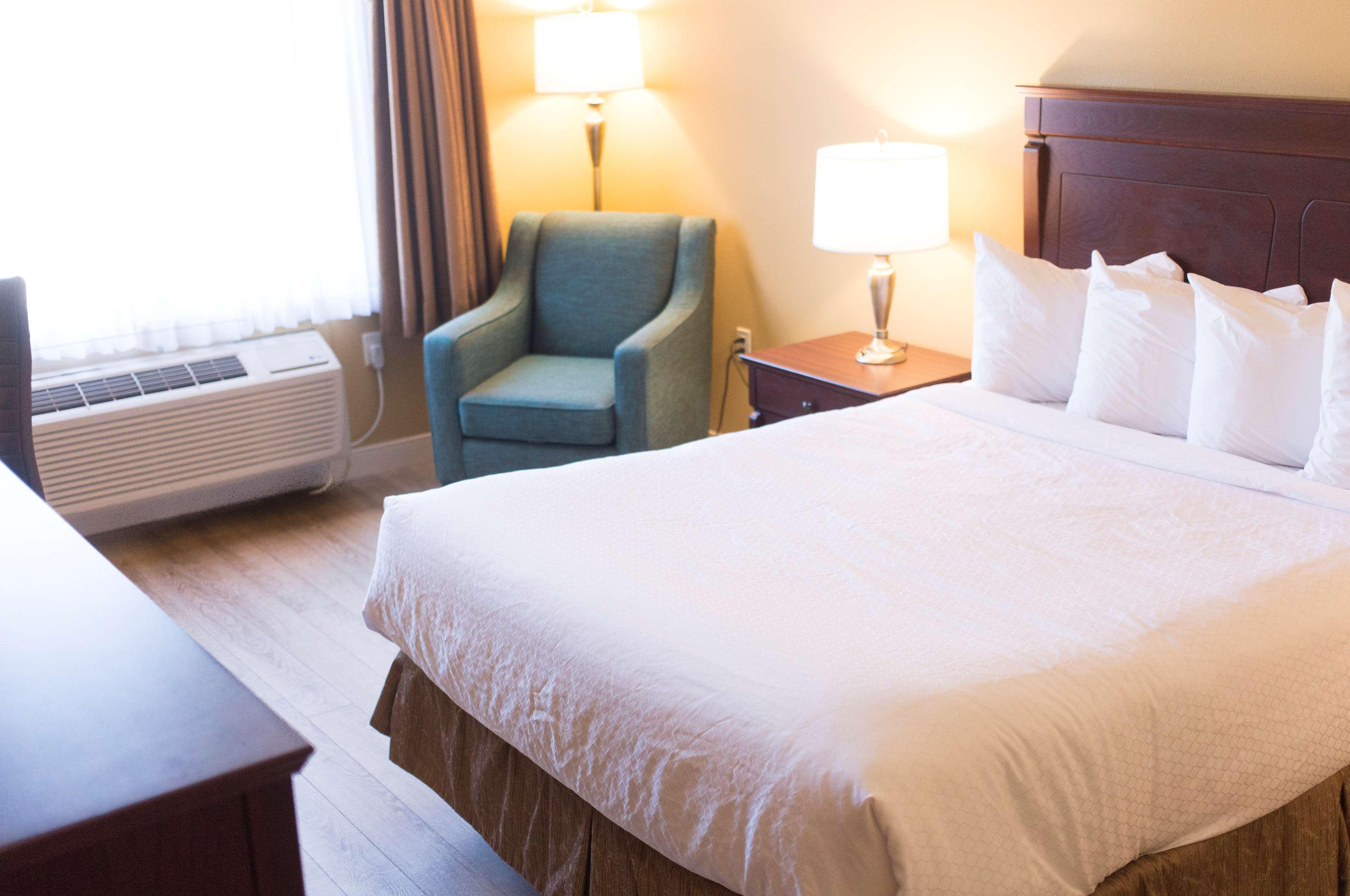 Best Western Plus Grand-Sault Hotel & Suites Экстерьер фото