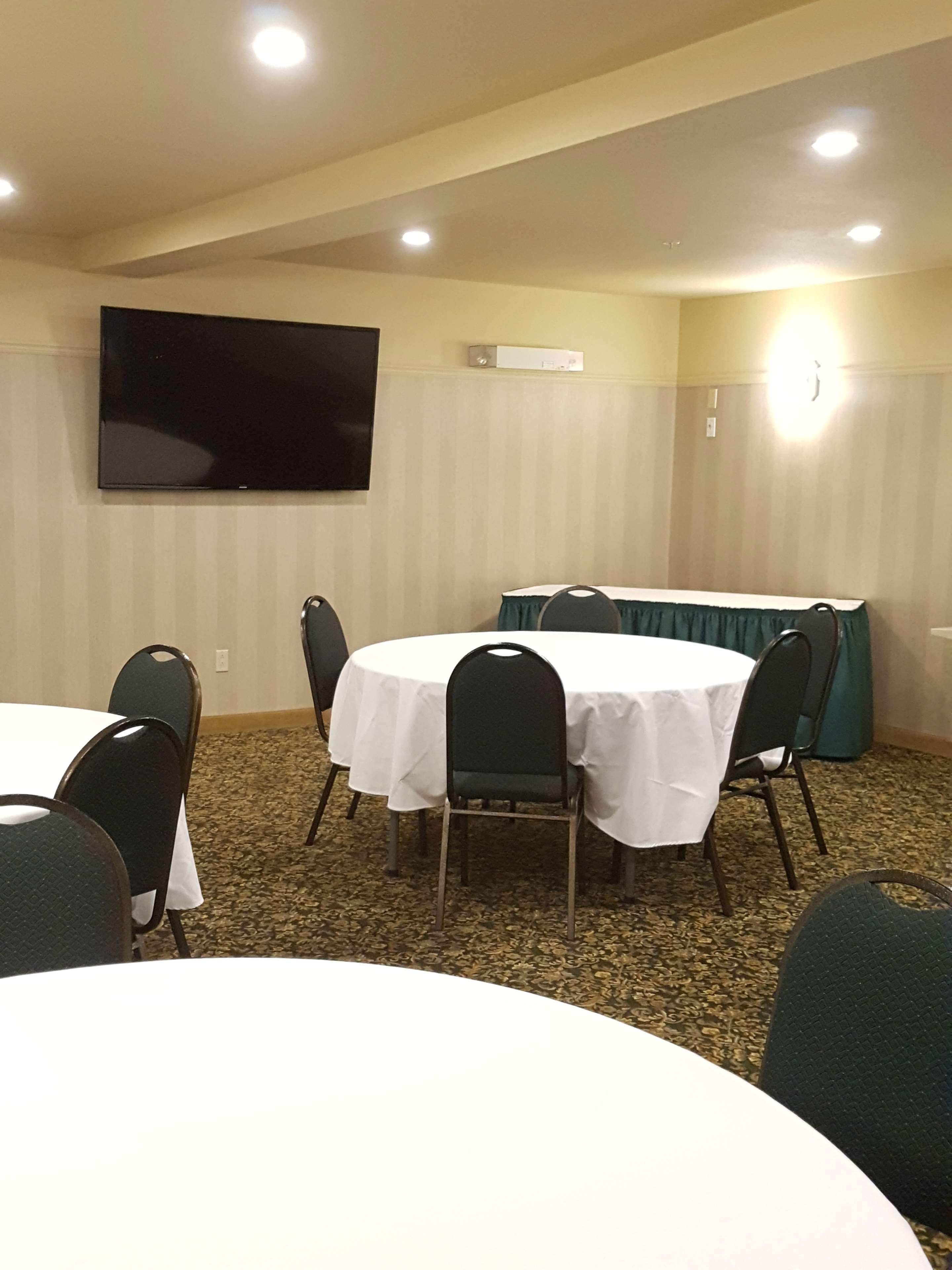 Best Western Plus Grand-Sault Hotel & Suites Экстерьер фото